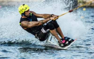 Kitesurfing adaptado, el deporte acuático de moda
